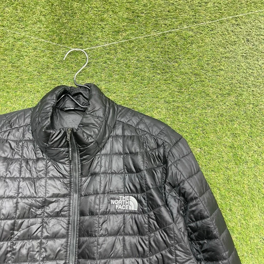 The North Face shop confidence
